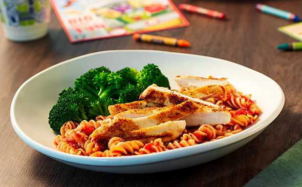 Grilled Chicken with Rotini Pasta & Marinara (kids)